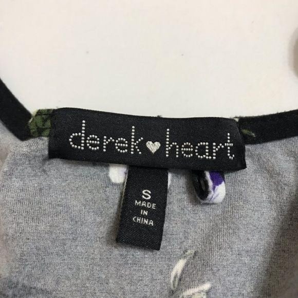 Derek Heart Black Small Floral Peplum Hem Top - Picture 3 of 7